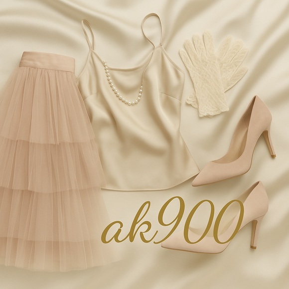 Welcome to My Elegant Wardrobe - Picture 1 of 1